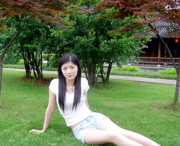 吸烟的女人
