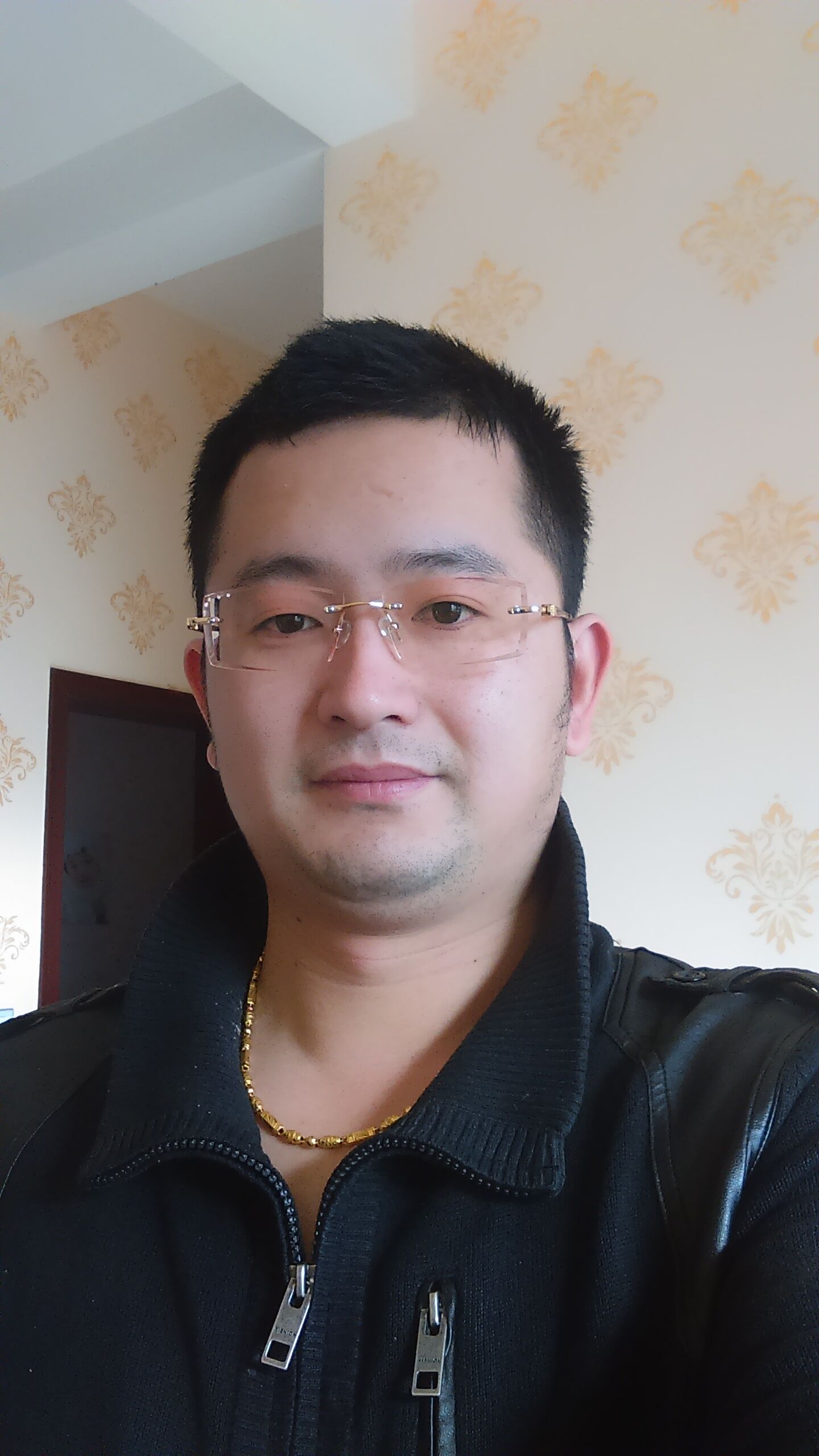 明视缘阿斌